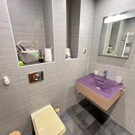 Hamburg 100 Sq M 2bdr Family Near Ndk And Vitosha Blvd * Szófia