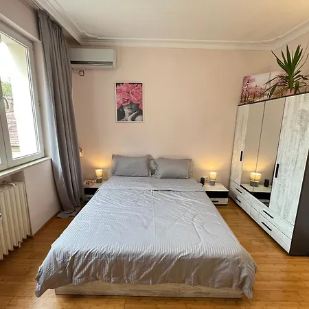 Hamburg 100 Sq M 2bdr Family Near Ndk And Vitosha Blvd *