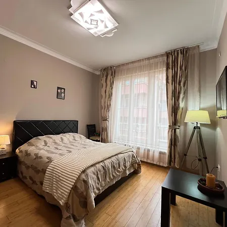 Apartman Hamburg 100 Sq M 2bdr Family Near Ndk And Vitosha Blvd