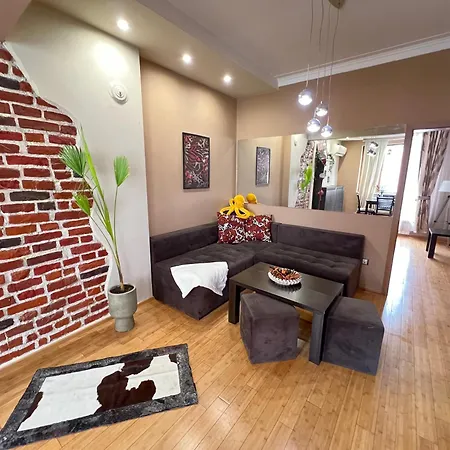 Apartman Hamburg 100 Sq M 2bdr Family Near Ndk And Vitosha Blvd *